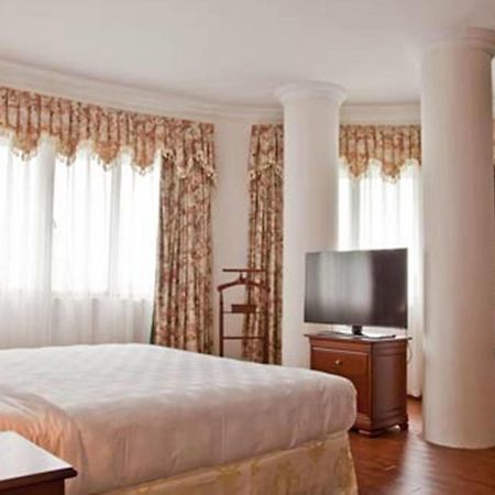Green Park Hotel Hanoï Extérieur photo