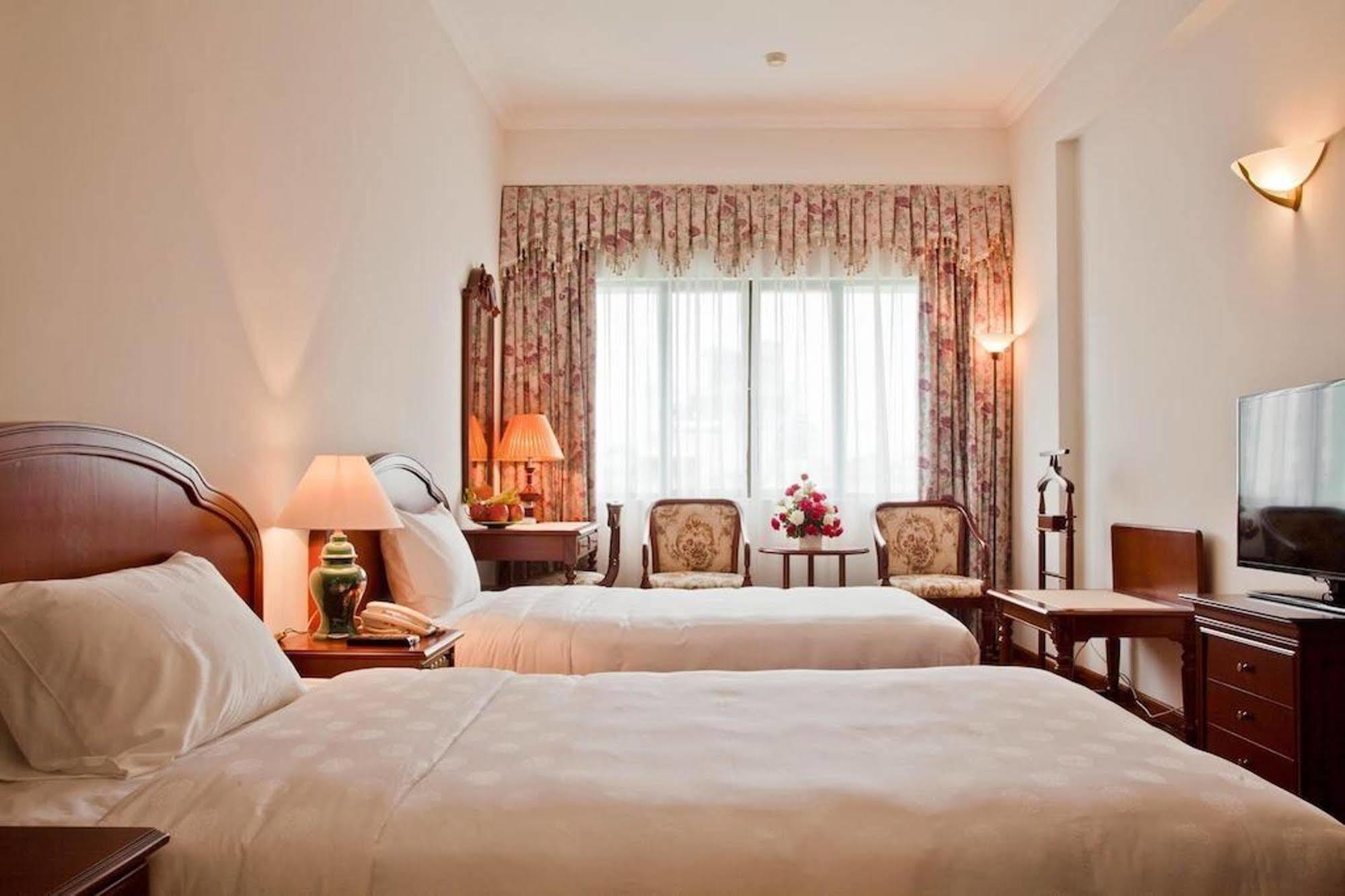 Green Park Hotel Hanoï Extérieur photo